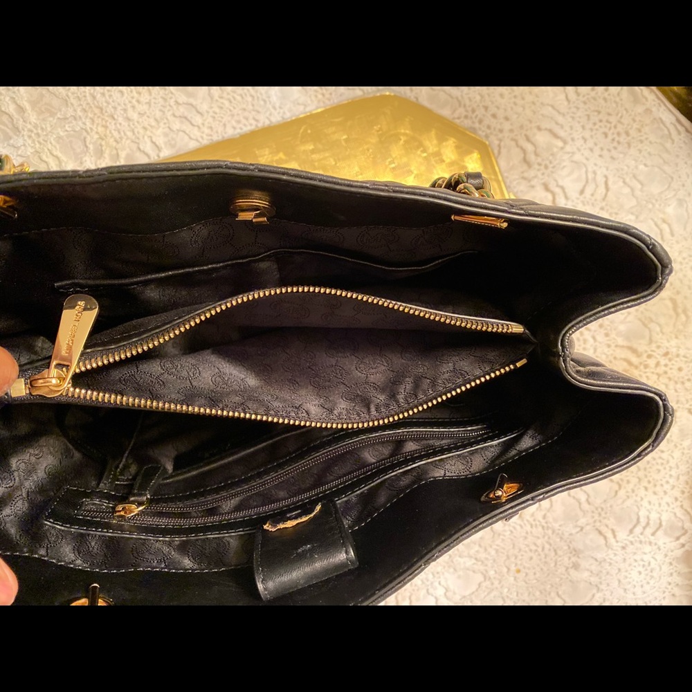 Michael Kors Shoulder Bag! #MK - Picture 2 of 4